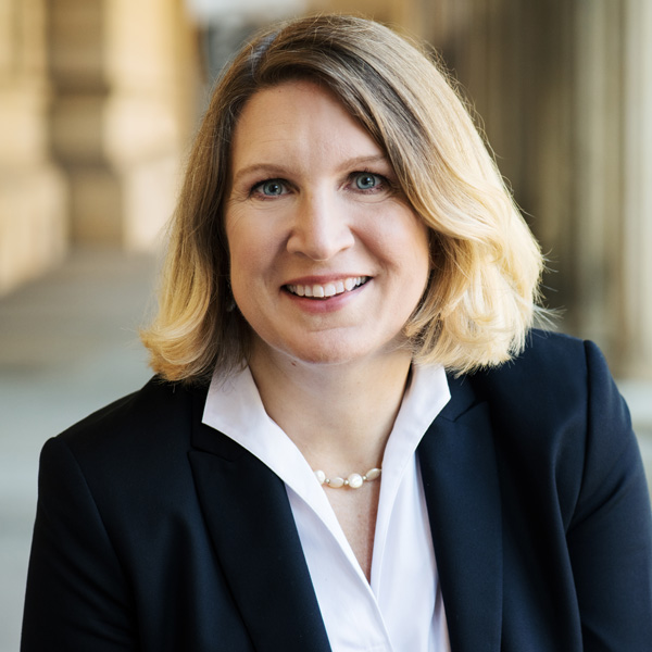 Esther Daßio, Fachanwältin für Bau- und Architektenrecht